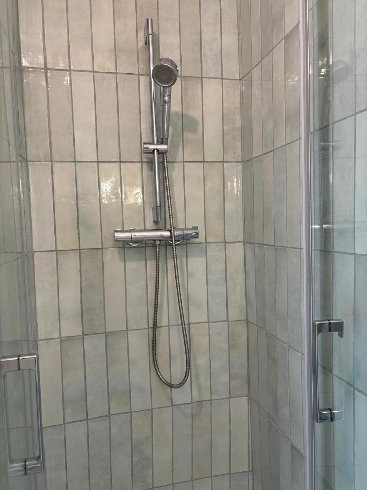 Escale-Marne Fr - 102 - Free Parking - Free Luggage Storage - All Equipped - Linen Included - Washing Machine - 10Mn Walk Metro 8 - Rer A - Panoramic View - From 1 To 4 Guests ميزو الفورْ المظهر الخارجي الصورة
