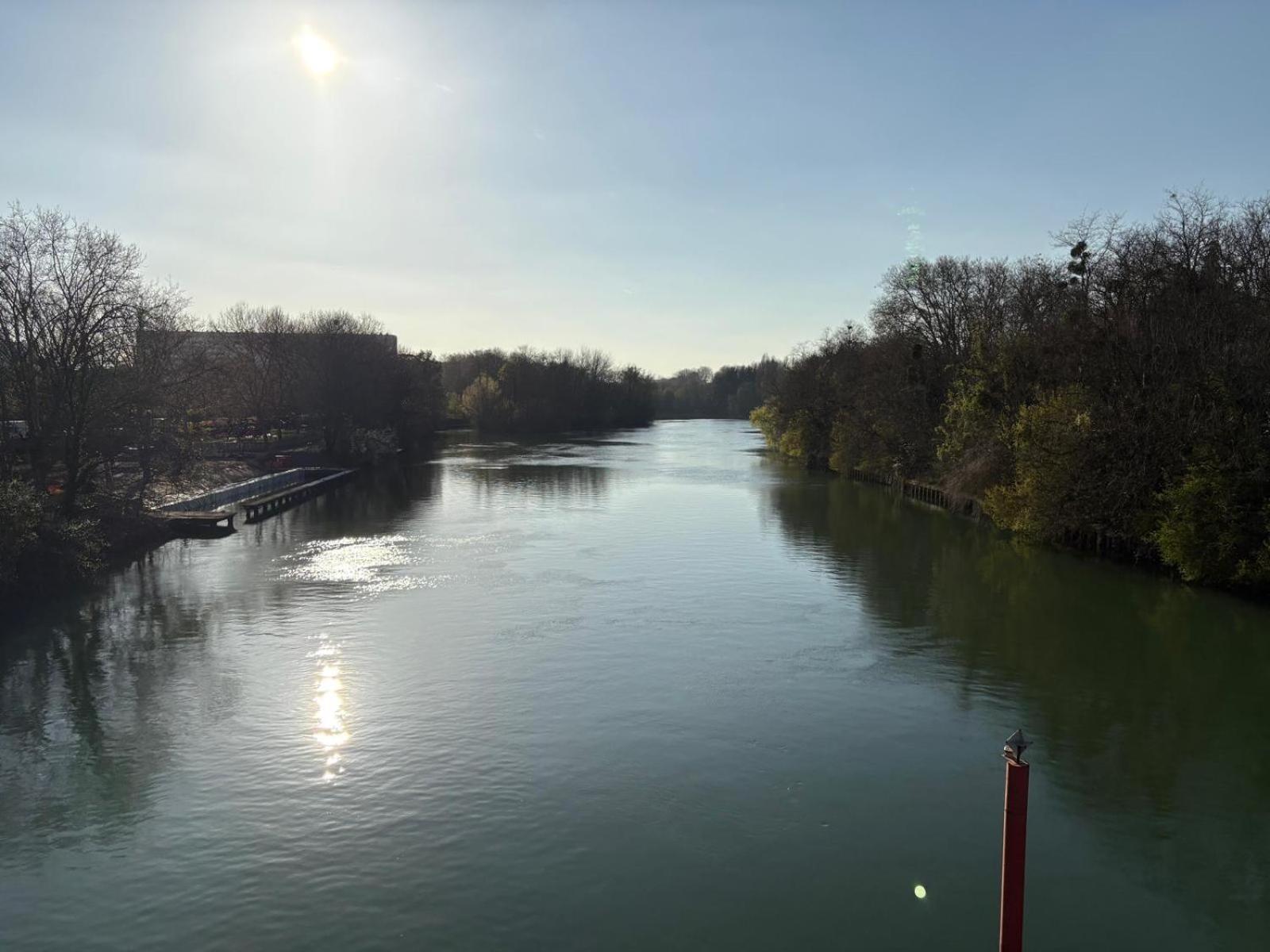 Escale-Marne Fr - 102 - Free Parking - Free Luggage Storage - All Equipped - Linen Included - Washing Machine - 10Mn Walk Metro 8 - Rer A - Panoramic View - From 1 To 4 Guests ميزو الفورْ المظهر الخارجي الصورة